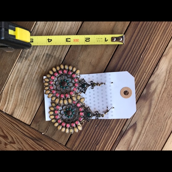 Circular Dangle Earrings Vintage-Looking - Picture 2 of 5